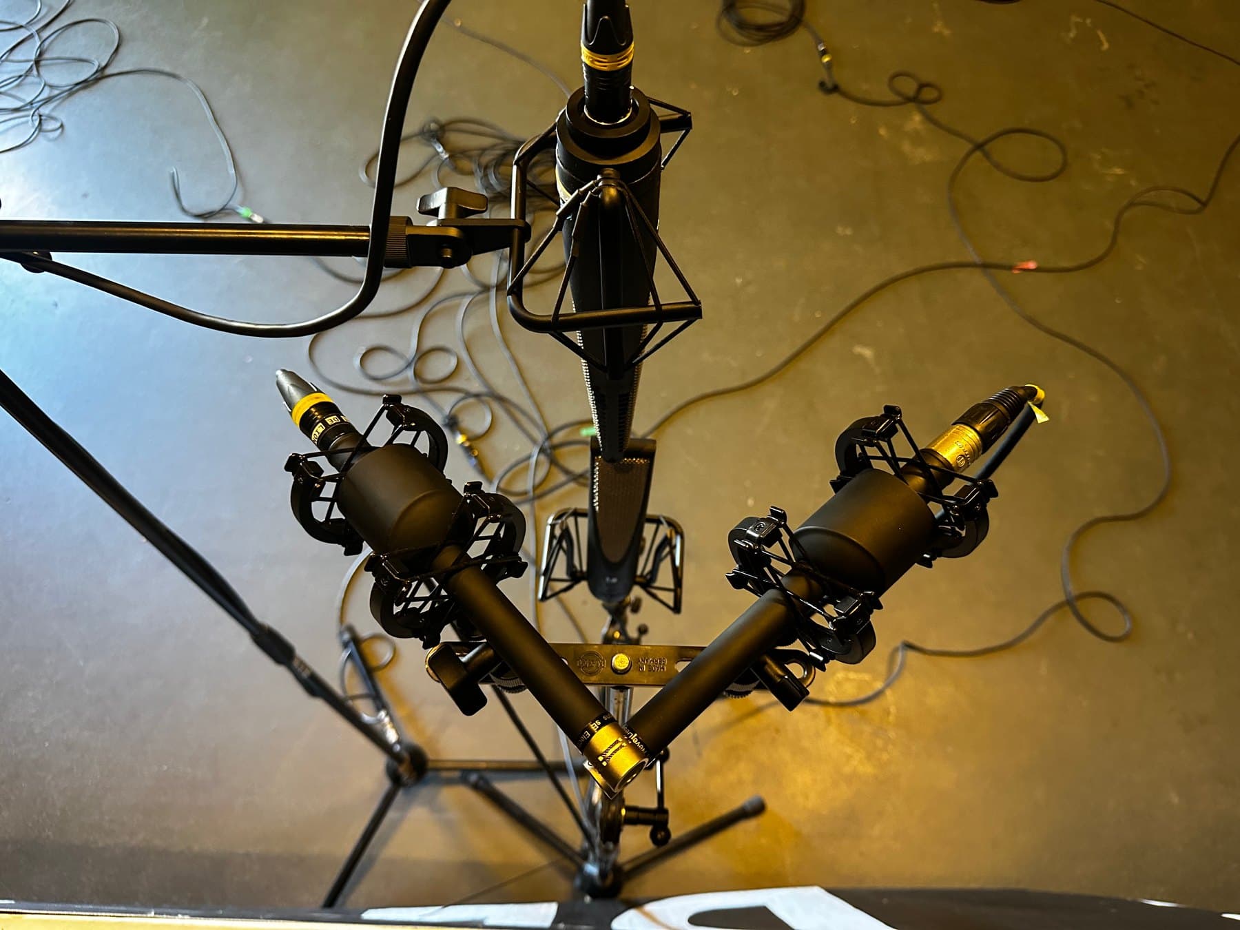 The two microphone pairs from above.